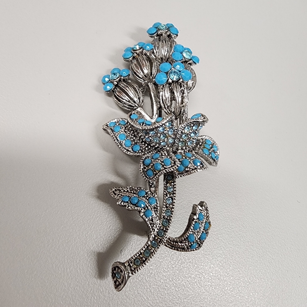 Blue Rhinestone Floral Bouquet Brooch Pin Silver Tone Flower Vintage-style
